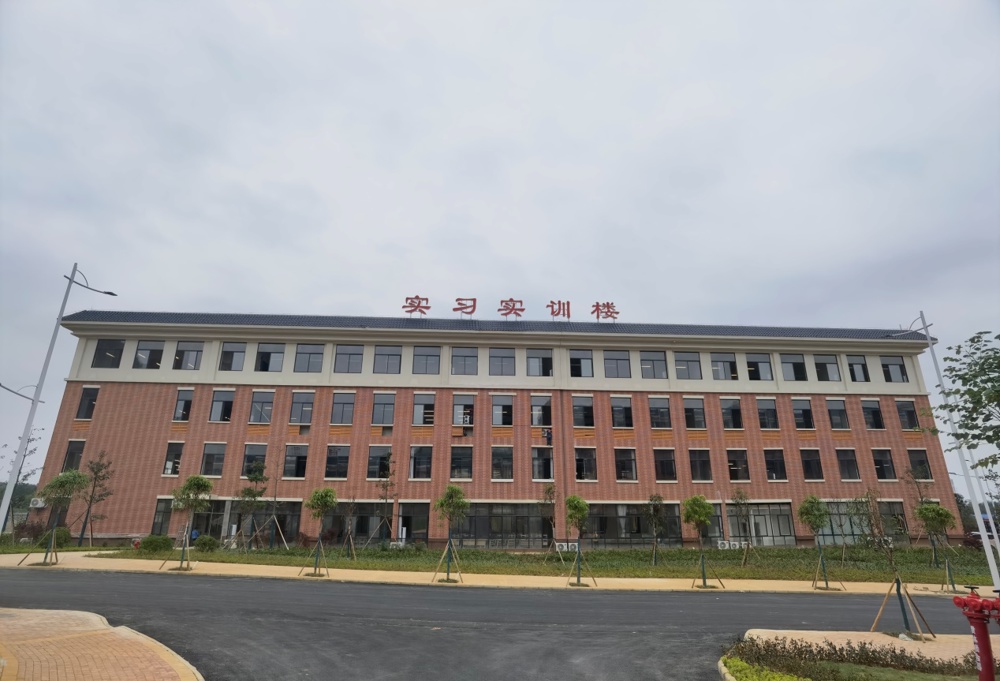 C:\Users\lx-001\AppData\Local\Temp\WeChat Files\7931954a05f1c8c4a89da71f08d287e.jpg