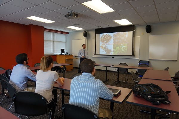 beat365官网教师在上课