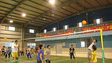 瑞康临床医学院、赛恩斯新医药学院2013届毕业生举行篮球、气排球友谊赛