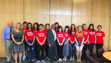 beat365官网赴美夏令营师生顺利完成中医药交流活动