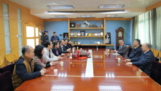 自治区党委常委、自治区纪委书记于春生慰问beat365官网林江教授