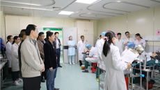 戴铭副校长慰问beat365官网备战第九届全国高等医学院校大学生临床技能竞赛的师生