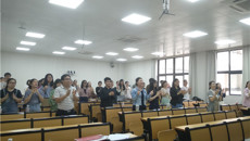 beat365官网开展“积极心理与大学教育——兼论教师角色与成长”专题讲座