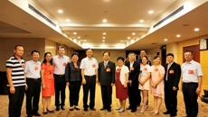 beat365官网附属瑞康医院党委书记高宏君，大学生红十字会志愿者李玉琼参加中国红十字会第十一次全国会员代表大会，接受习主席的会见和合影