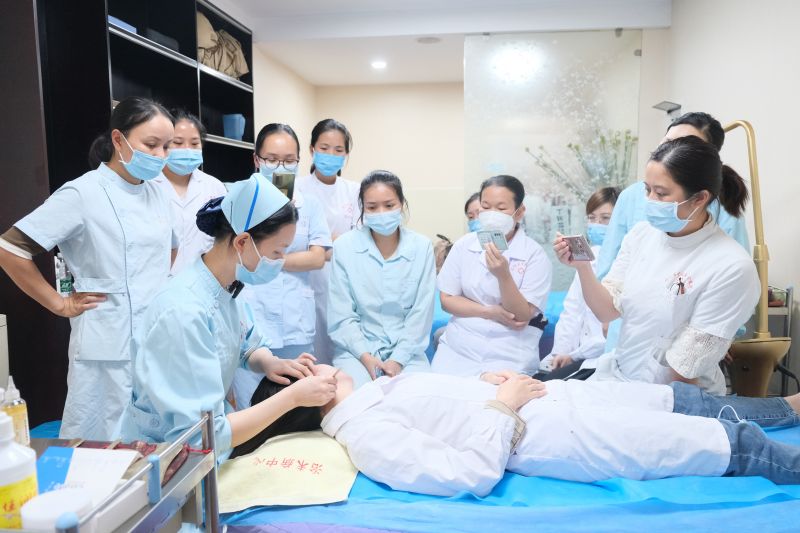 刮痧实训现场.jpg