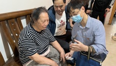 人事处党支部、离退休党总支联合开展“我为群众办实事”养老保险待遇资格认证上门服务活动