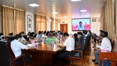 beat365官网组织参加2022年全区“迎接党的二十大　培根铸魂育新人”主题师德巡讲首场报告会
