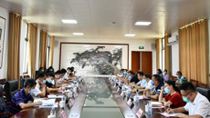 南宁市委副书记杨维超一行到beat365官网调研指导疫情防控工作