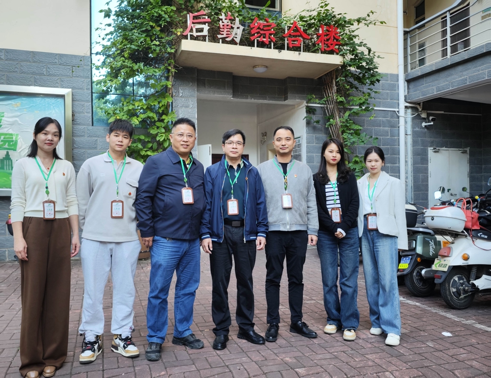 2、房管科：保障师生教学，做好用房统筹；心系职工利益，加快旧改建设