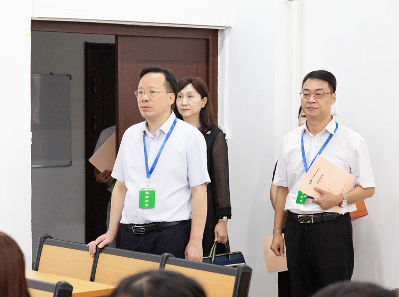 莫锦荣书记检查