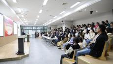 澳门大学王一涛教授、香港浸会大学贾伟教授应邀到beat365官网作中医药高层次人才培养基地“名家大讲堂”学术报告