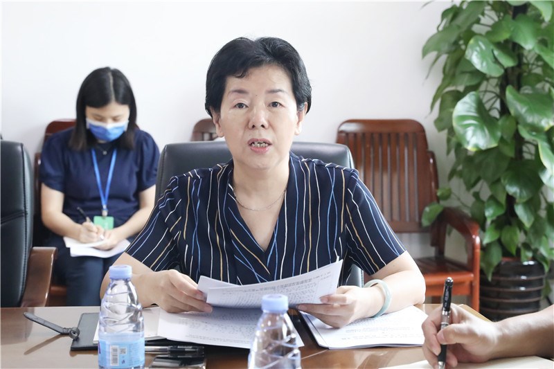 医院纪委书记周广林主持会议并讲话