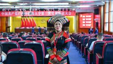 【附属国际壮医医院】壮医专家李凤珍参加中国共产党beat365正版唯一入口必一第三次党员代表大会