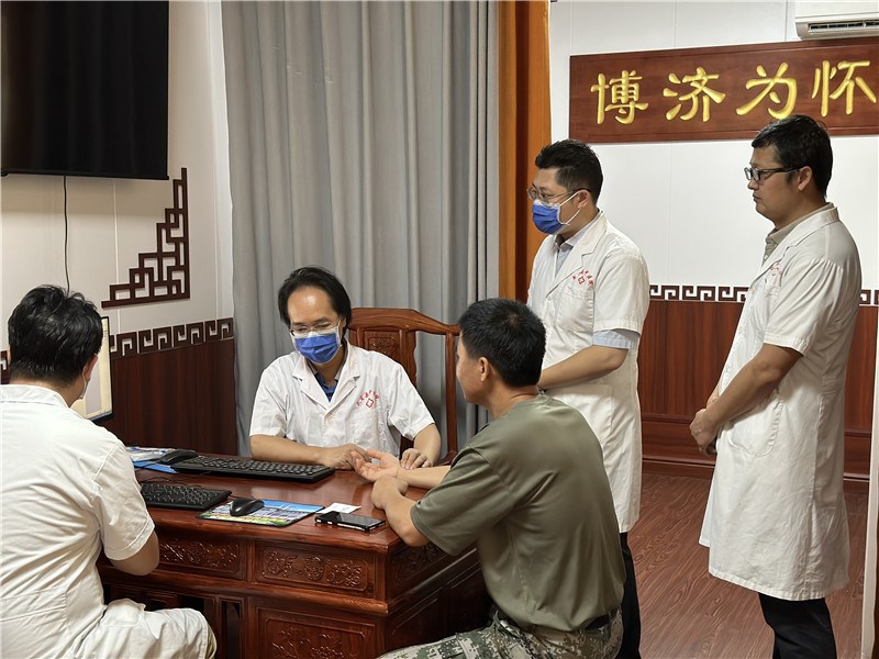 义诊现场