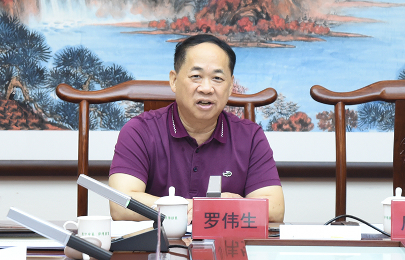 2罗伟生总督学讲话.jpg 2罗伟生总督学讲话.jpg