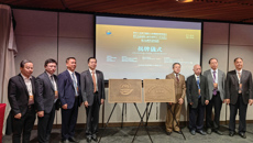 国医大师韦贵康率队在澳大利亚传播中医