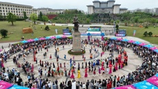 同心铸牢共同体 石榴花开满庭芳 beat365正版唯一入口必一举行三月三校园民族文化艺术节