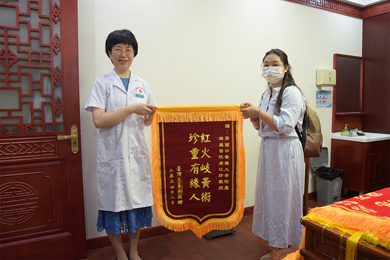3合影.jpg 3合影.jpg