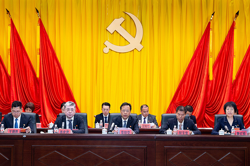3学校党委书记莫锦荣讲话 3学校党委书记莫锦荣讲话