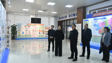 自治区科技厅副厅长蔡朝亮一行到校参观指导