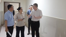 附属瑞康医院党委书记高宏君带队到桂林市中医医院考察交流