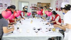 第一附属医院团委、社工部联合四肢骨伤科开展多肉音乐小组活动