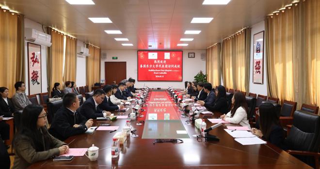 泰国东方大学代表团到访学校 