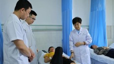 第一附属医院赵利华名中医团队赴象州县中医医院开展“名中医八桂行”活动