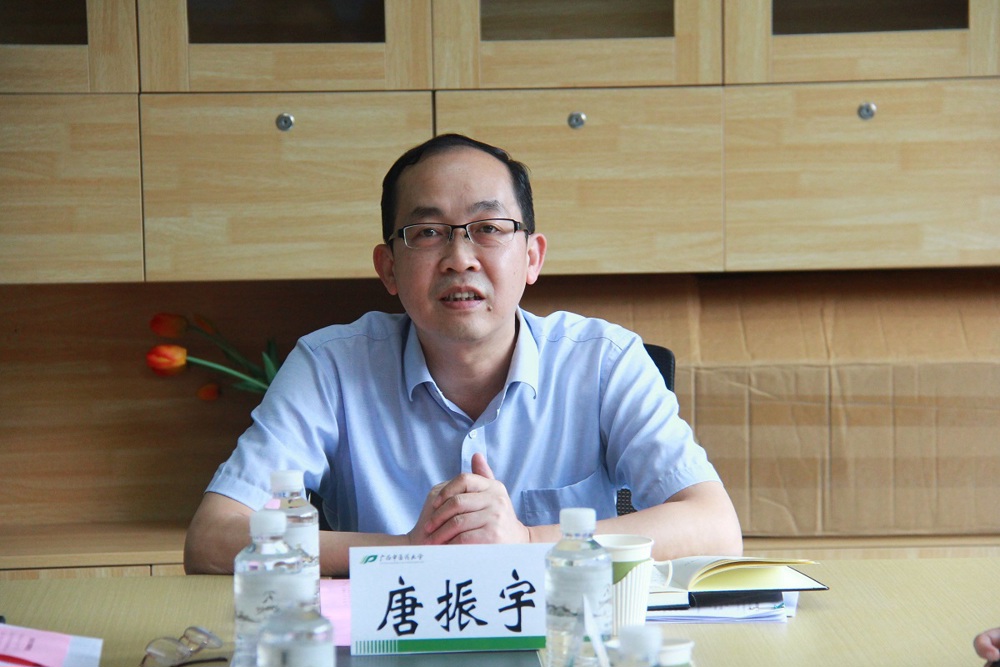 唐振宇副校长致辞