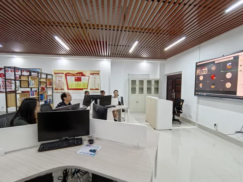 e4f776035000028bcb45b15f8c07d42