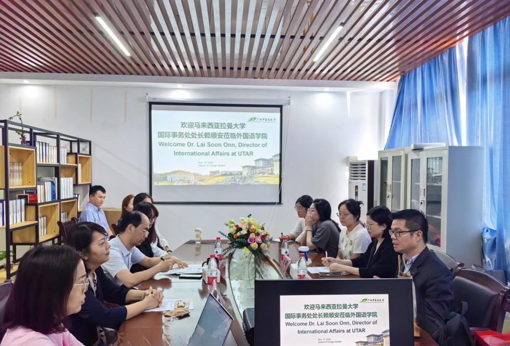 99ce912785c6f2ac4106e726b680375