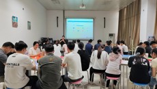 学校组织开展辅导员班级心理素质拓展训练培训