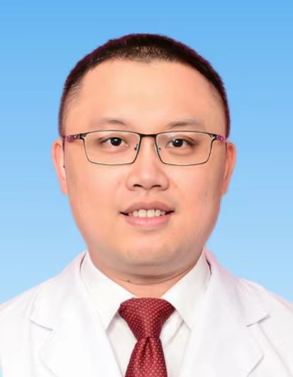 何凯毅硕导照片